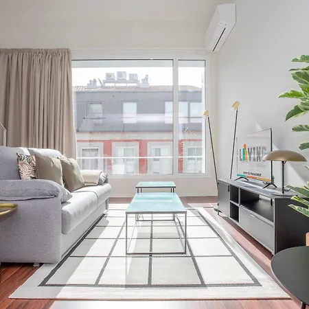 Liiiving In - Luxury Gallery I