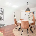 Liiiving In - Luxury Gallery I * Porto