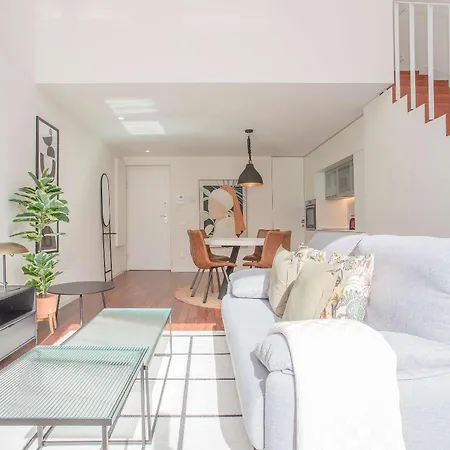 Liiiving In - Luxury Gallery I *