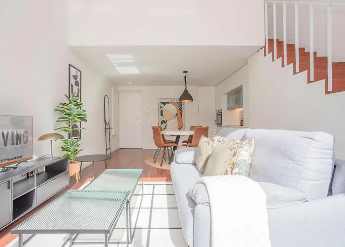 Liiiving In - Luxury Gallery I *