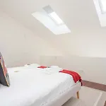 Liiiving In - Luxury Gallery I *